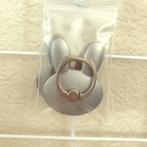 2 Bunny Key Rings 🐰 - Picture 4 of 4